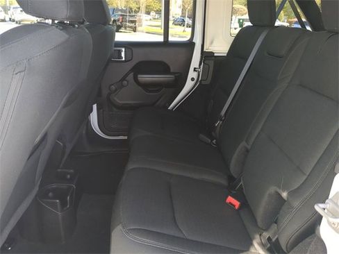 Used 2021 Jeep Wrangler Unlimited Sport image 14