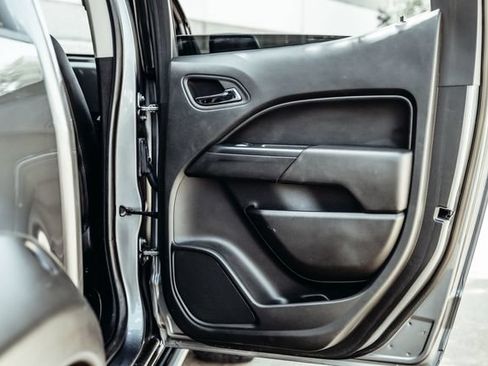 Used 2019 Chevrolet Colorado ZR2 w/ Colorado ZR2 Bison Edition AWD/4WD image 70