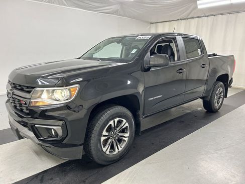 Used 2022 Chevrolet Colorado Z71 w/ Trail Boss Package AWD/4WD image 5