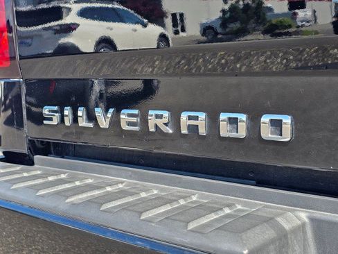 Used 2018 Chevrolet Silverado 1500 LT w/ All Star Edition AWD/4WD image 15
