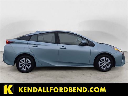 Used 2016 Toyota Prius Four Touring image 6