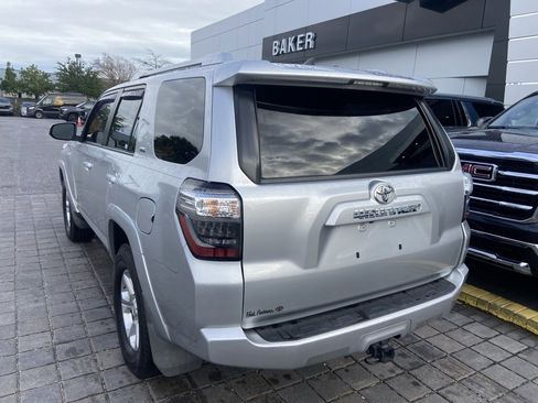 Used 2018 Toyota 4Runner SR5 image 16