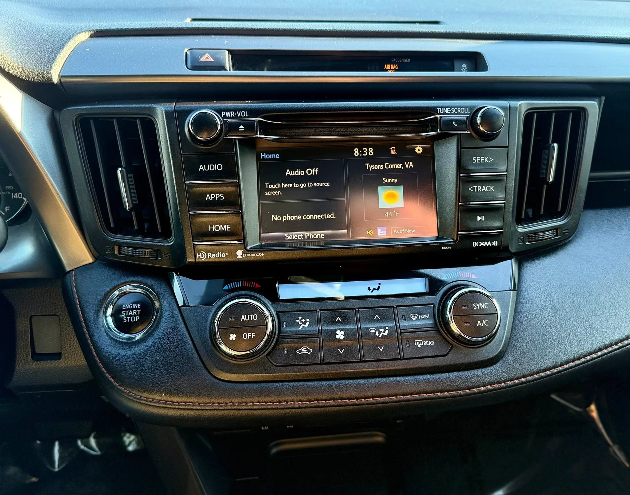 Used 2016 Toyota RAV4 SE AWD/4WD image 17