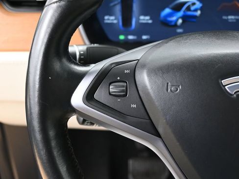 Used 2020 Tesla Model X Long Range AWD/4WD image 22