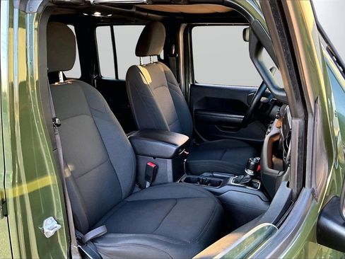 Certified 2020 Jeep Wrangler Unlimited Sport image 22