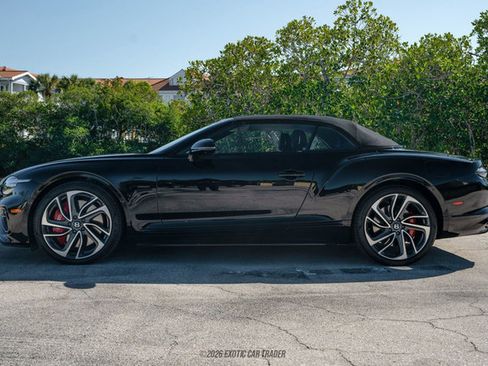 Used 2025 Bentley Continental GT Speed image 15