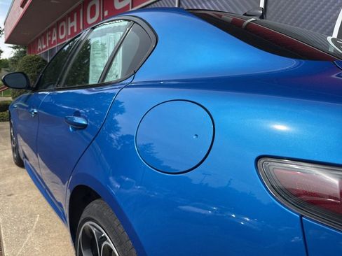 Used 2024 Alfa Romeo Giulia Veloce AWD/4WD image 13