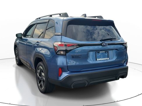 Certified 2025 Subaru Forester Limited AWD/4WD image 4