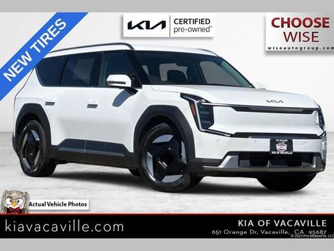 Certified 2024 Kia EV9 Wind AWD/4WD image 1