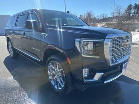Used 2024 GMC Yukon XL Denali image 7