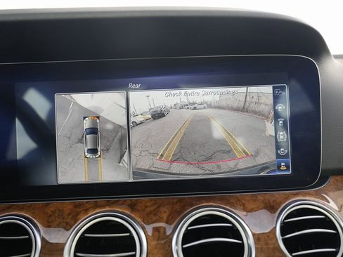 Used 2019 Mercedes-Benz E 300 4MATIC w/ Premium 1 Package image 59