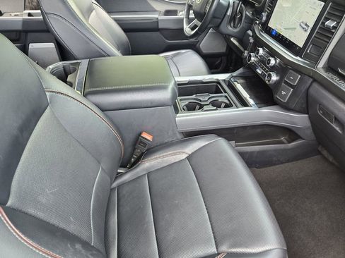 Used 2024 Ford F350 Lariat w/ Lariat Ultimate Package AWD/4WD image 18