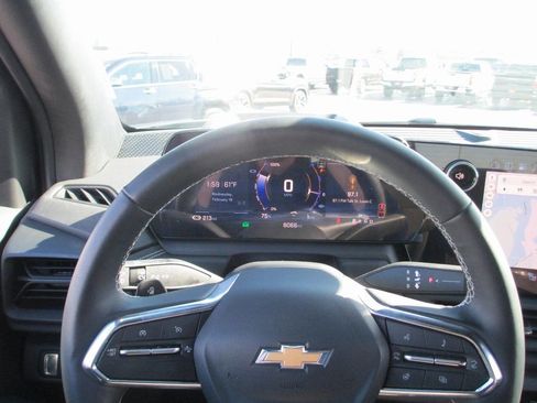 Used 2026 Chevrolet Silverado EV LT image 28