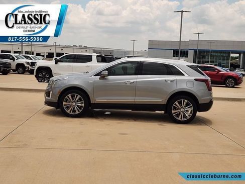 Used 2025 Cadillac XT5 Premium Luxury AWD/4WD image 7
