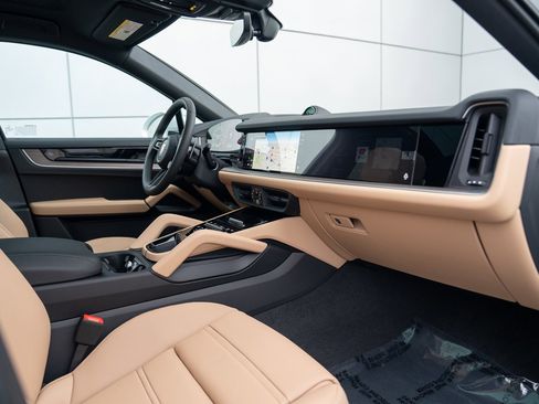 New 2026 Porsche Cayenne S AWD/4WD image 26