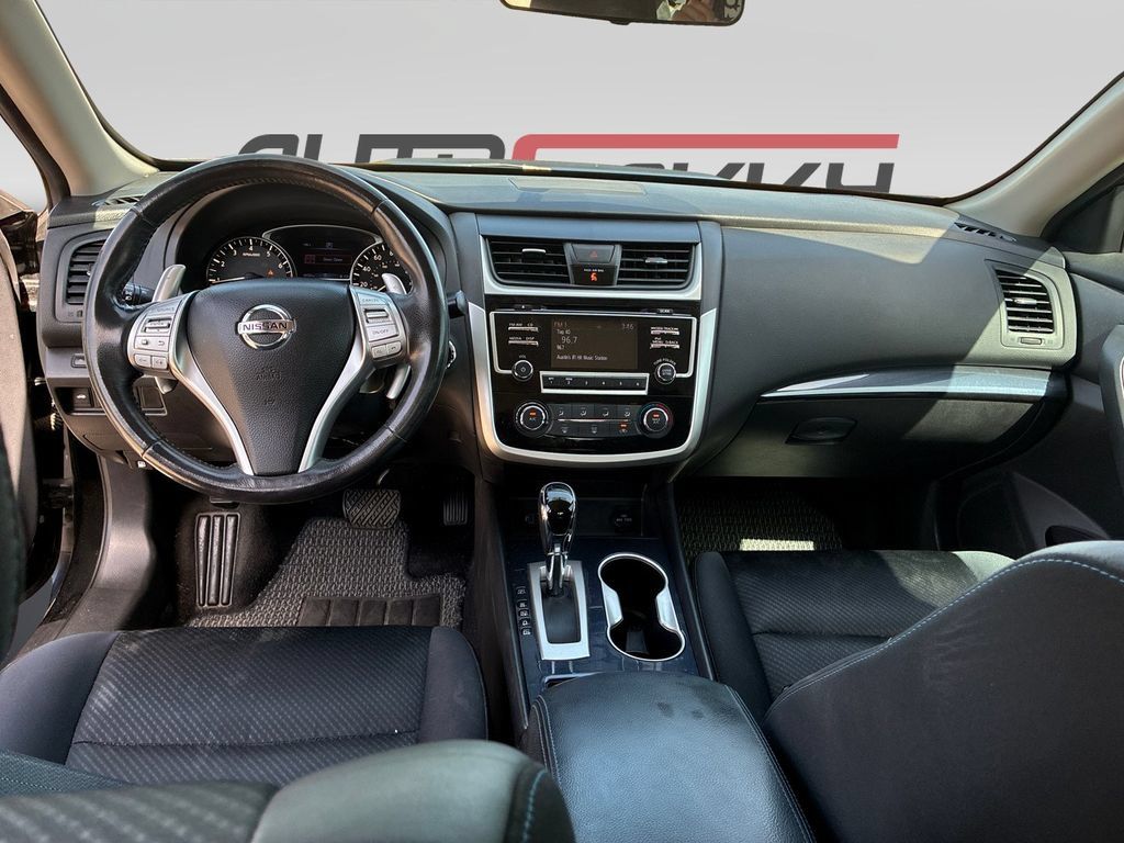 Used 2018 Nissan Altima 2.5 SR FWD image 17