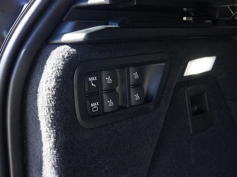 Used 2024 BMW X7 xDrive40i w/ Premium Package image 67