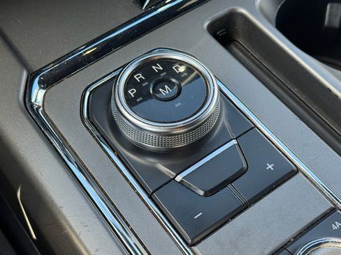 Used 2021 Ford Expedition Max XLT image 17