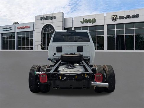 New 2025 RAM 3500 Tradesman w/ Chrome Appearance Group image 5