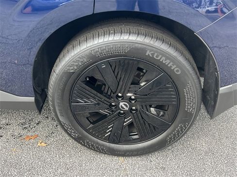 Certified 2025 Nissan Murano SV image 31