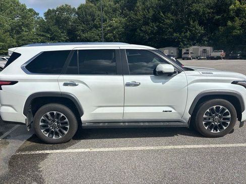Certified 2024 Toyota Sequoia Limited AWD/4WD image 8