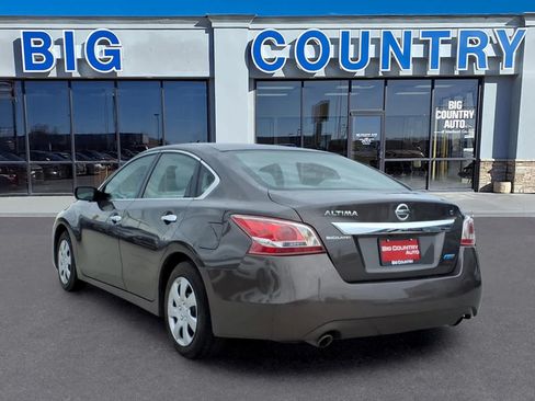 Used 2013 Nissan Altima 2.5 S FWD image 7