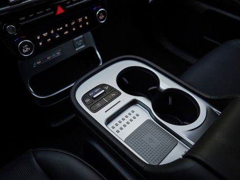 New 2026 Hyundai Ioniq 9 SEL image 26