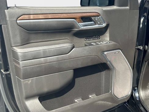 Used 2022 Chevrolet Silverado 1500 High Country AWD/4WD image 14