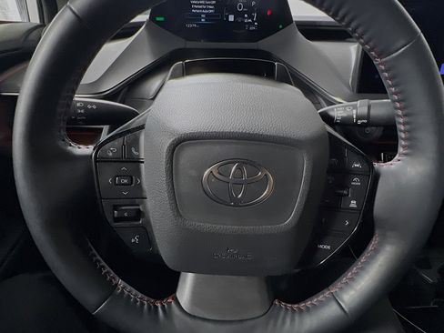 Used 2023 Toyota Prius Prime Premium image 18