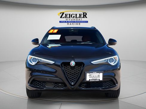 Used 2023 Alfa Romeo Stelvio Veloce AWD/4WD image 2