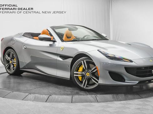 Used 2019 Ferrari Portofino image 1
