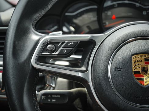Used 2019 Porsche 911 Carrera RWD image 19