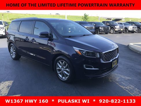 Used 2020 Kia Sedona EX FWD image 2
