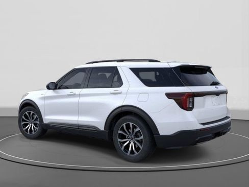 New 2026 Ford Explorer ST-Line RWD image 4