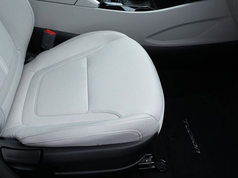 New 2026 Hyundai Tucson SEL FWD image 18