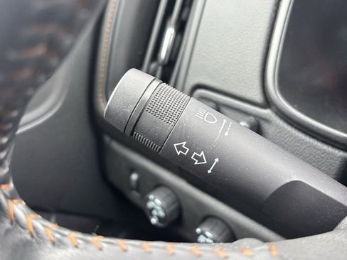 Used 2022 GMC Canyon AT4 w/ Trailering Package image 20