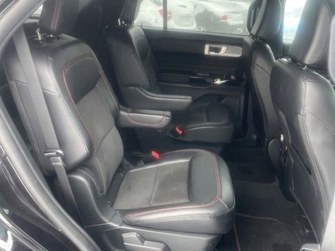 Used 2023 Ford Explorer ST-Line image 11