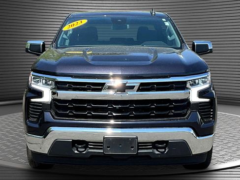 Used 2023 Chevrolet Silverado 1500 LT AWD/4WD image 2