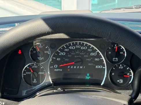 New 2025 Chevrolet Express 2500 Extended w/ Driver Convenience Package image 30