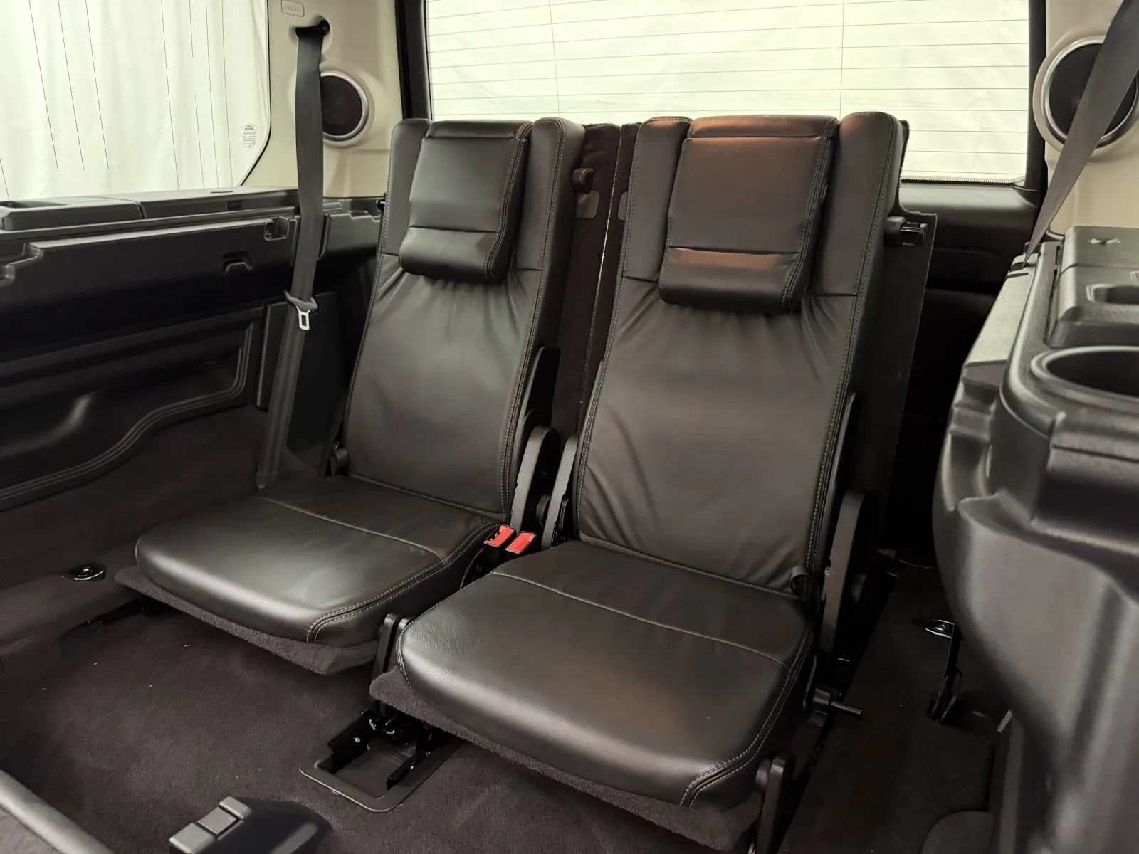 Used 2011 Land Rover LR4 HSE LUX AWD/4WD image 34