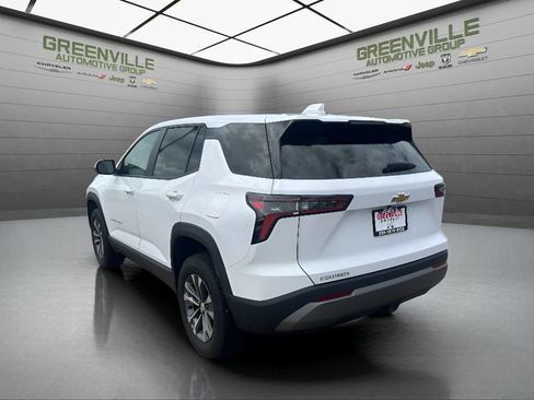 Used 2025 Chevrolet Equinox LT FWD image 7