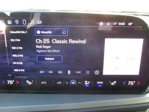 Certified 2025 Chevrolet Traverse LT image 17