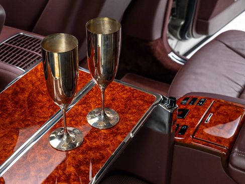 Used 2005 Maybach 57 RWD image 33