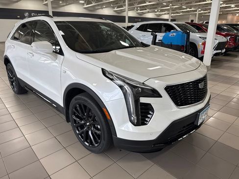 Used 2022 Cadillac XT4 Sport AWD/4WD image 4