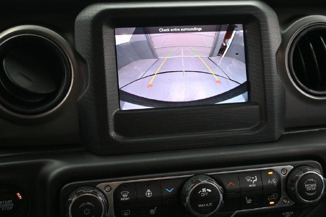 Used 2023 Jeep Wrangler Unlimited Sport AWD/4WD image 24
