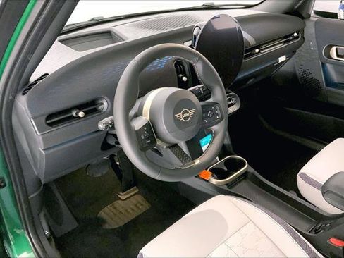 New 2026 MINI Cooper 4-Door Hardtop image 4