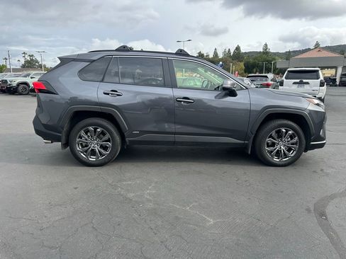 Used 2023 Toyota RAV4 XLE Premium AWD/4WD image 6