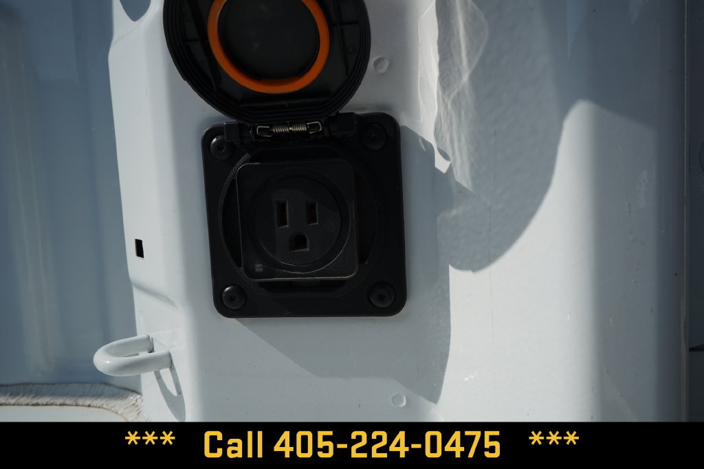 Used 2025 GMC Sierra 1500 SLT AWD/4WD image 17