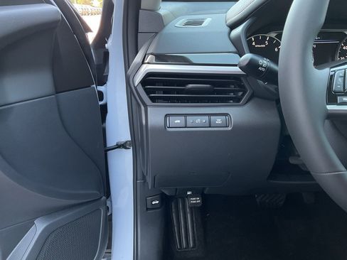 New 2025 Nissan Altima 2.5 SR w/ SR Premium Package image 22