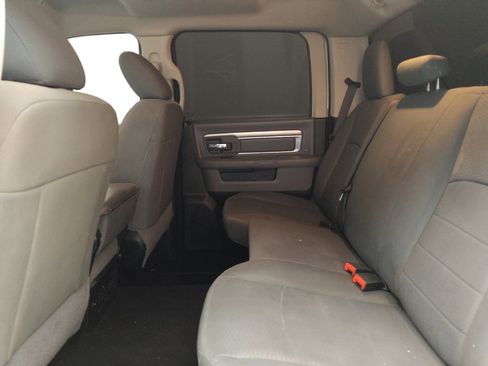 Used 2019 RAM 1500 Classic SLT RWD image 18